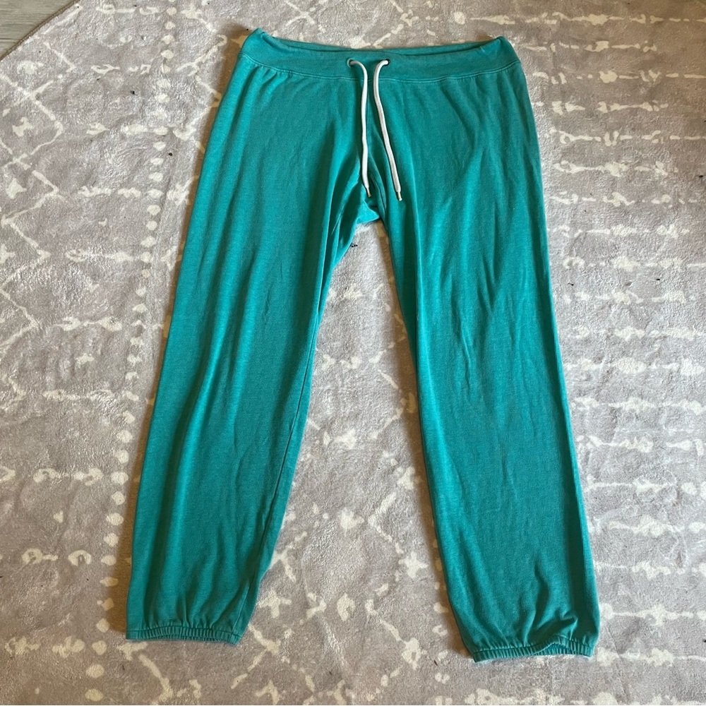 Women’s Monrow green wide legged sweatpants